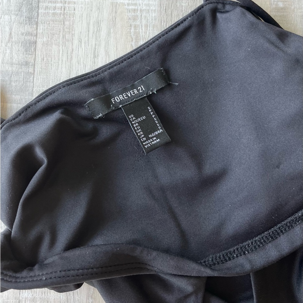 FOREVER 21 Black Lined Camisole Adjustable Spaghetti Strap Crop Top Size Small - Picture 5 of 5